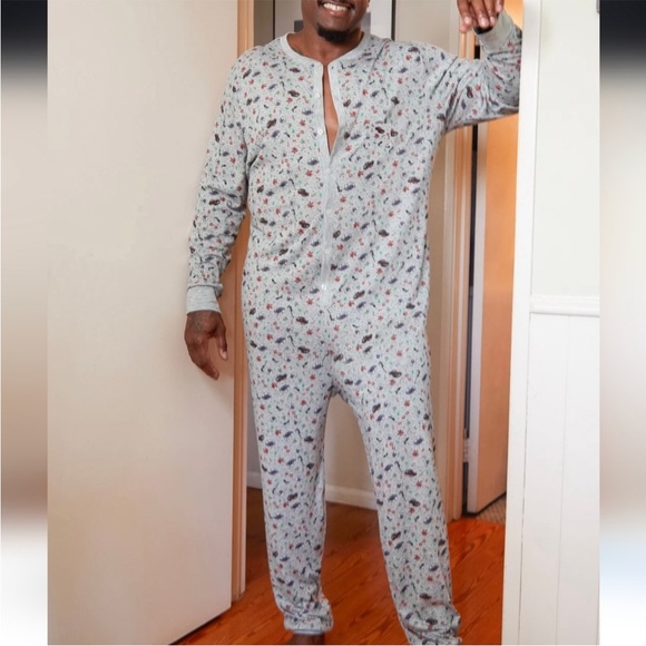 Savage X Fenty 'Tis The Savage Christmas Onesie Pjs Long Sleeve M LikeNew Unisex - Picture 2 of 12